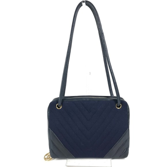 CHANEL Blue Leather Shoulder Bag - Picture 1 of 16